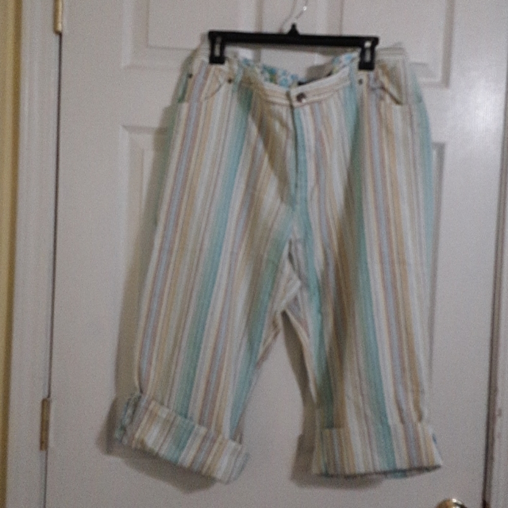 Westbound  size  14 capri pants